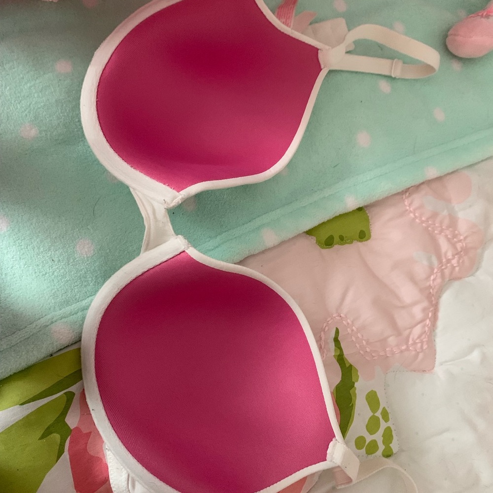 Victoria’s Secret bra